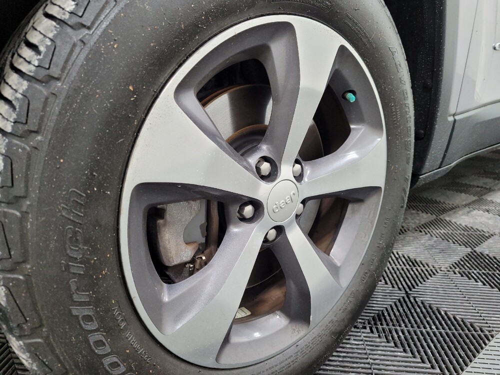 2019 Jeep Cherokee in Pittsburgh, PA 15236 - 18088060 31