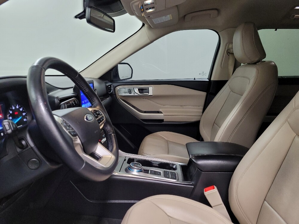 2021 Ford Explorer in Pittsburgh, PA 15236 - 18088062 17