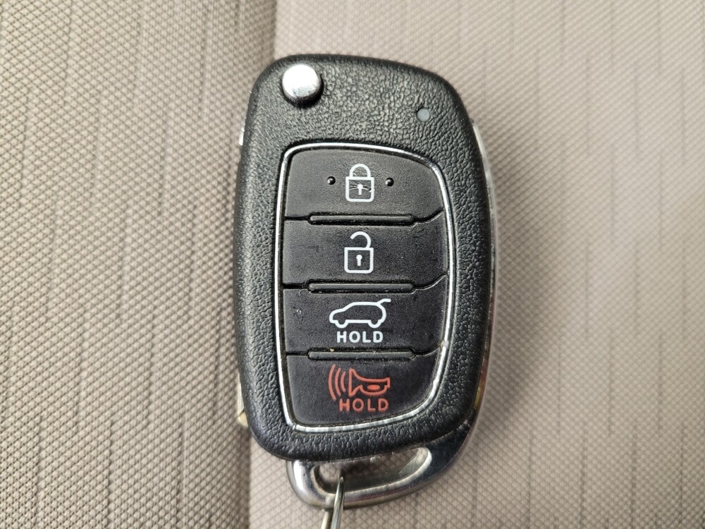 2019 Hyundai Tucson in Cincinnati, OH 45255 - 18088065 32