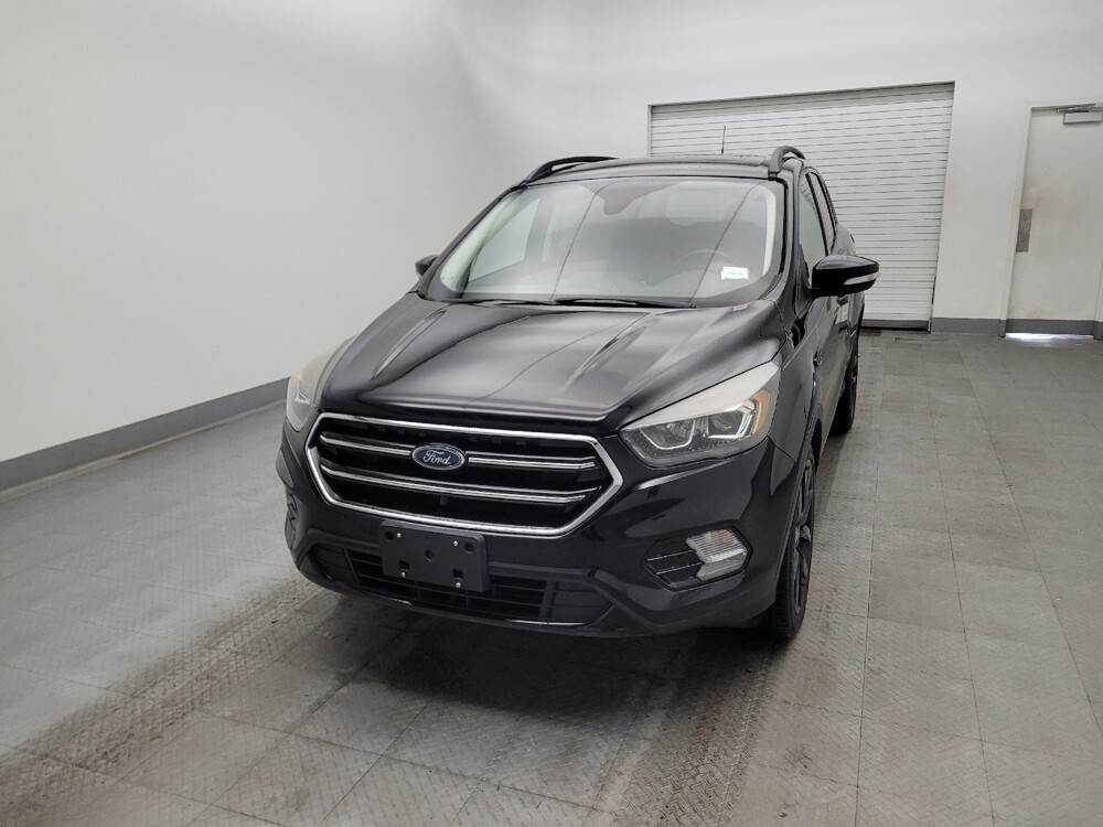 2017 Ford Escape in Maple Heights, OH 44137 - 18088066 15