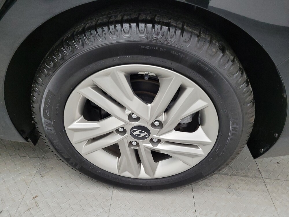 2019 Hyundai Elantra in Lexington, KY 40509 - 18088067 31