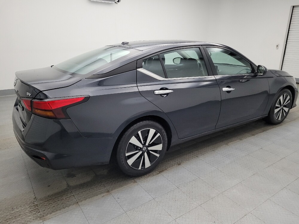 2022 Nissan Altima in Fairfield, OH 45014 - 18088068 10