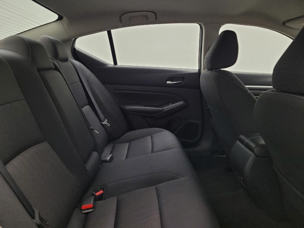 2022 Nissan Altima in Fairfield, OH 45014 - 18088068 19