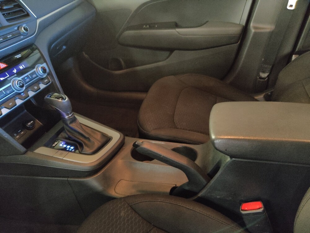 2020 Hyundai Elantra in Macon, GA 31210 - 18088075 17