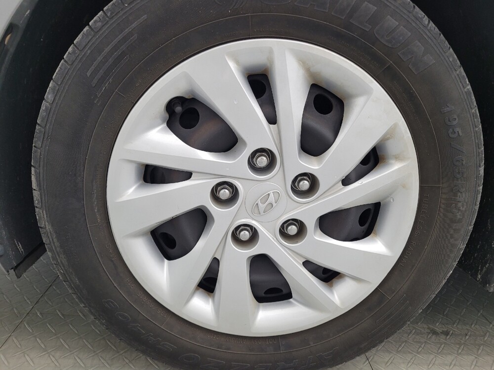 2020 Hyundai Elantra in Macon, GA 31210 - 18088075 31