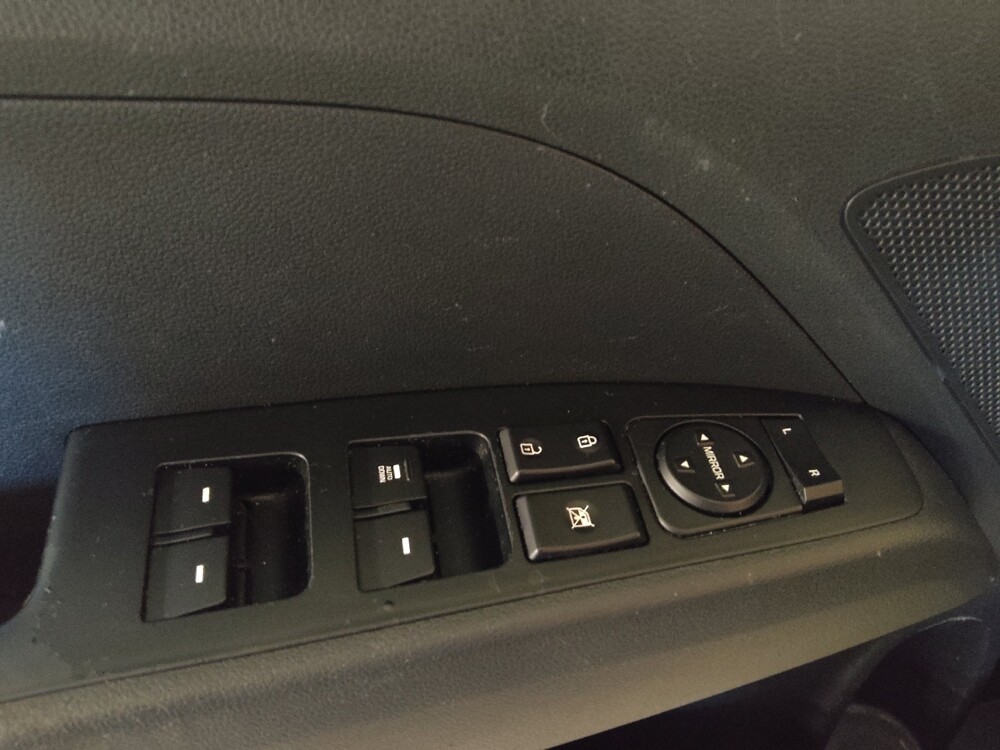 2020 Hyundai Elantra in Macon, GA 31210 - 18088075 27