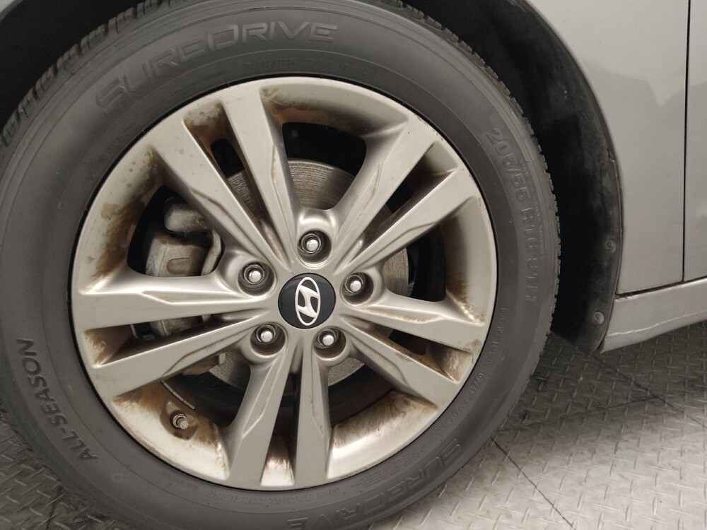 2018 Hyundai Elantra in Savannah, GA 31419 - 18088077 31