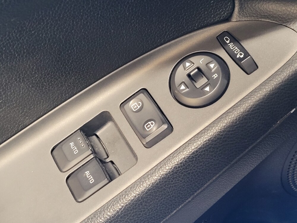 2016 Kia Forte Koup in Savannah, GA 31419 - 18088082 27