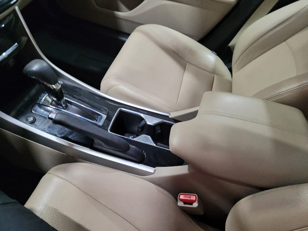 2017 Honda Accord in New Castle, DE 19720 - 18088084 26