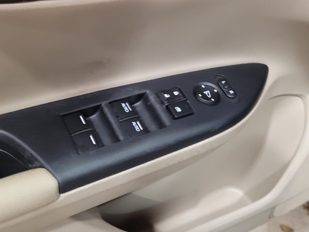 2017 Honda Accord in New Castle, DE 19720 - 18088084 27