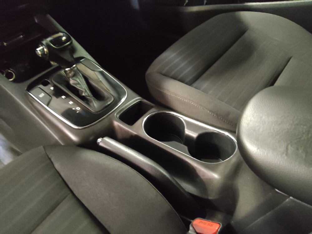 2017 Kia Forte in Savannah, GA 31419 - 18088086 26