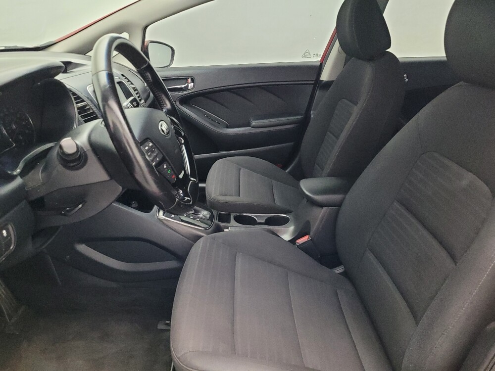 2017 Kia Forte in Savannah, GA 31419 - 18088086 17