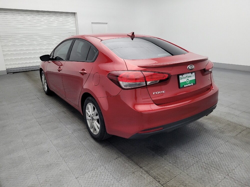 2017 Kia Forte in Savannah, GA 31419 - 18088086 5