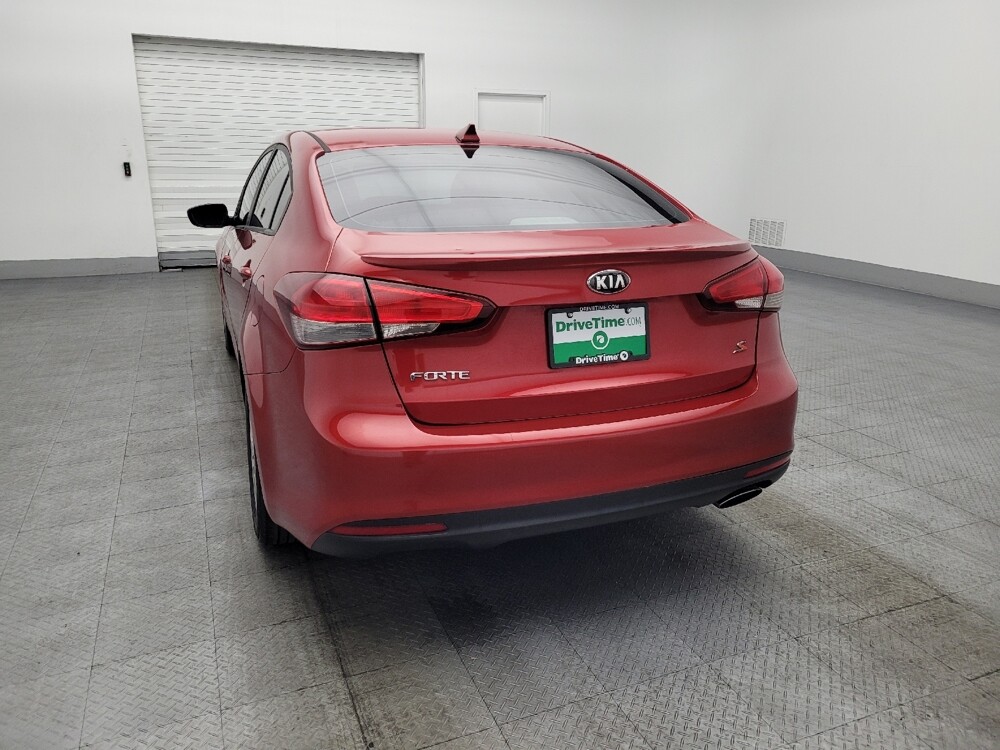 2017 Kia Forte in Savannah, GA 31419 - 18088086 6