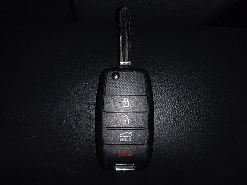 2017 Kia Forte in Savannah, GA 31419 - 18088086 32