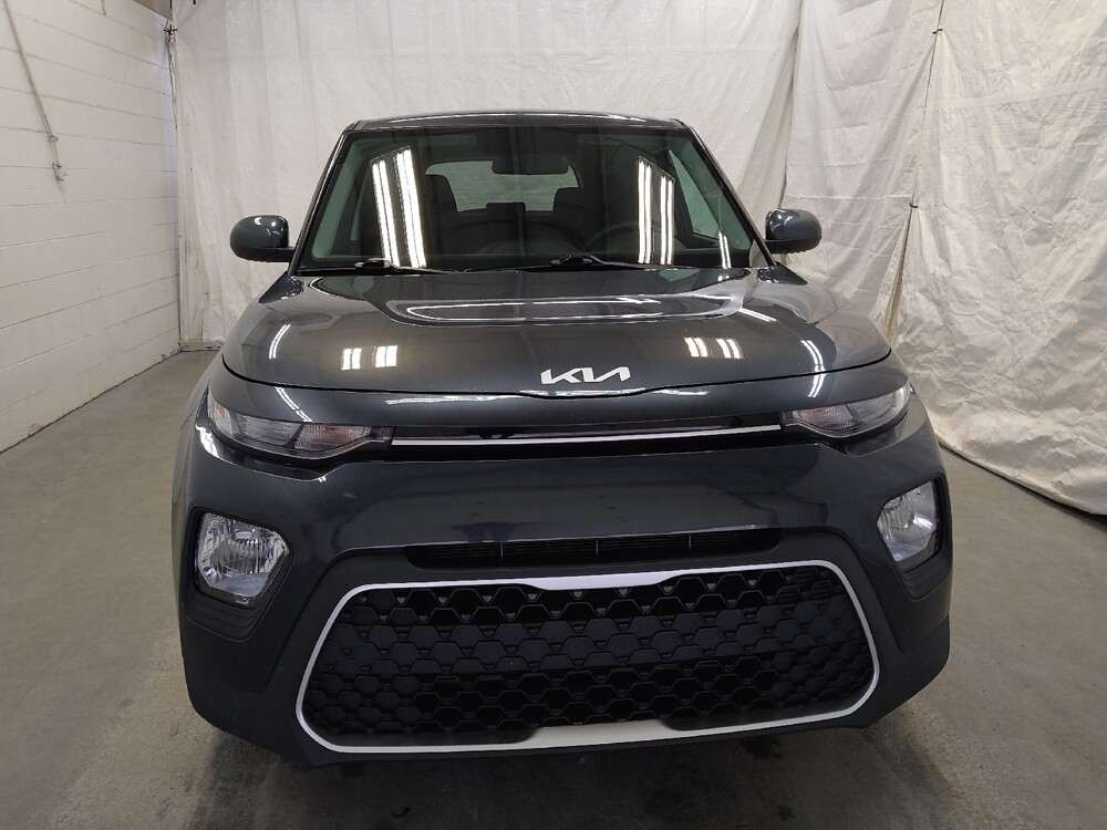 2022 Kia Soul in Fairfield, OH 45014 - 18088090 14