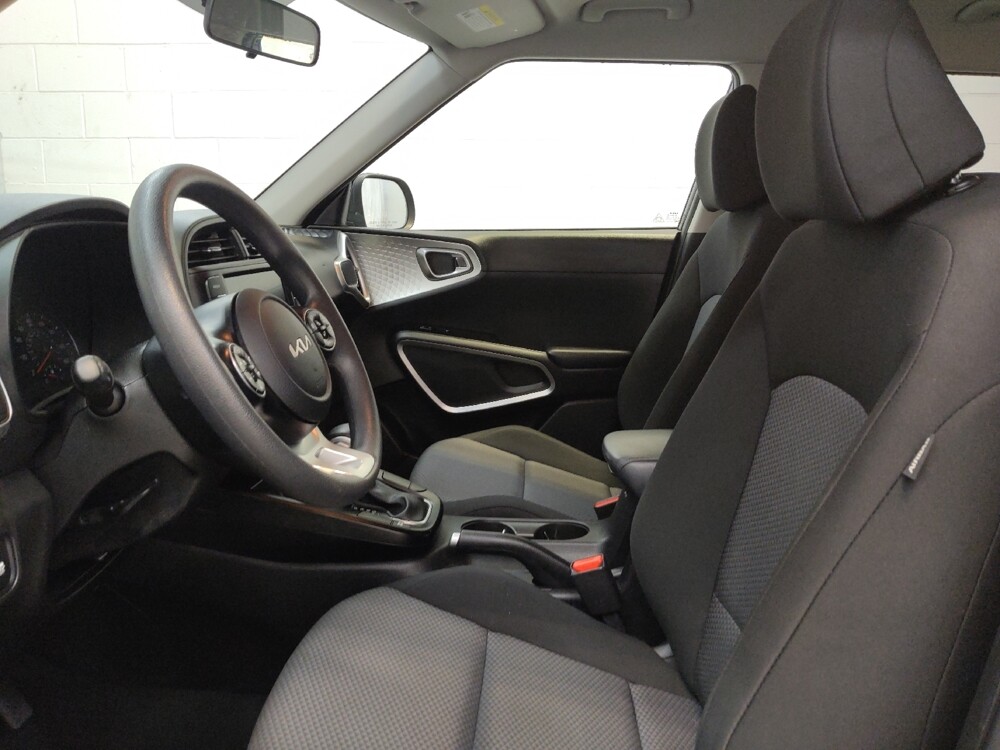 2022 Kia Soul in Fairfield, OH 45014 - 18088090 17