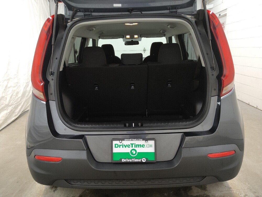 2022 Kia Soul in Fairfield, OH 45014 - 18088090 29