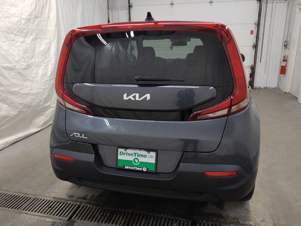 2022 Kia Soul in Fairfield, OH 45014 - 18088090 7