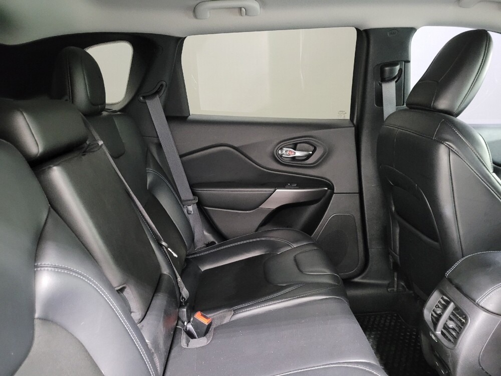 2020 Jeep Cherokee in Langhorne, PA 19047 - 18088091 19