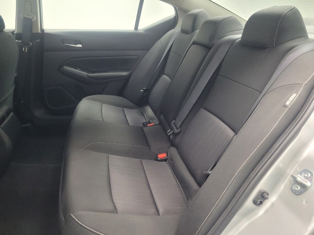 2022 Nissan Altima in Indianapolis, IN 46219 - 18088092 18