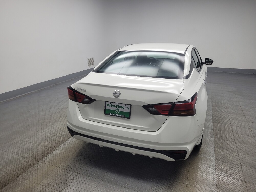 2022 Nissan Altima in Indianapolis, IN 46219 - 18088093 7