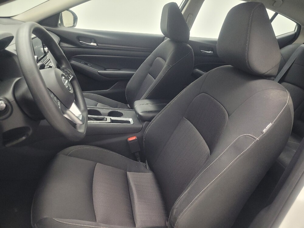 2022 Nissan Altima in Indianapolis, IN 46219 - 18088093 17