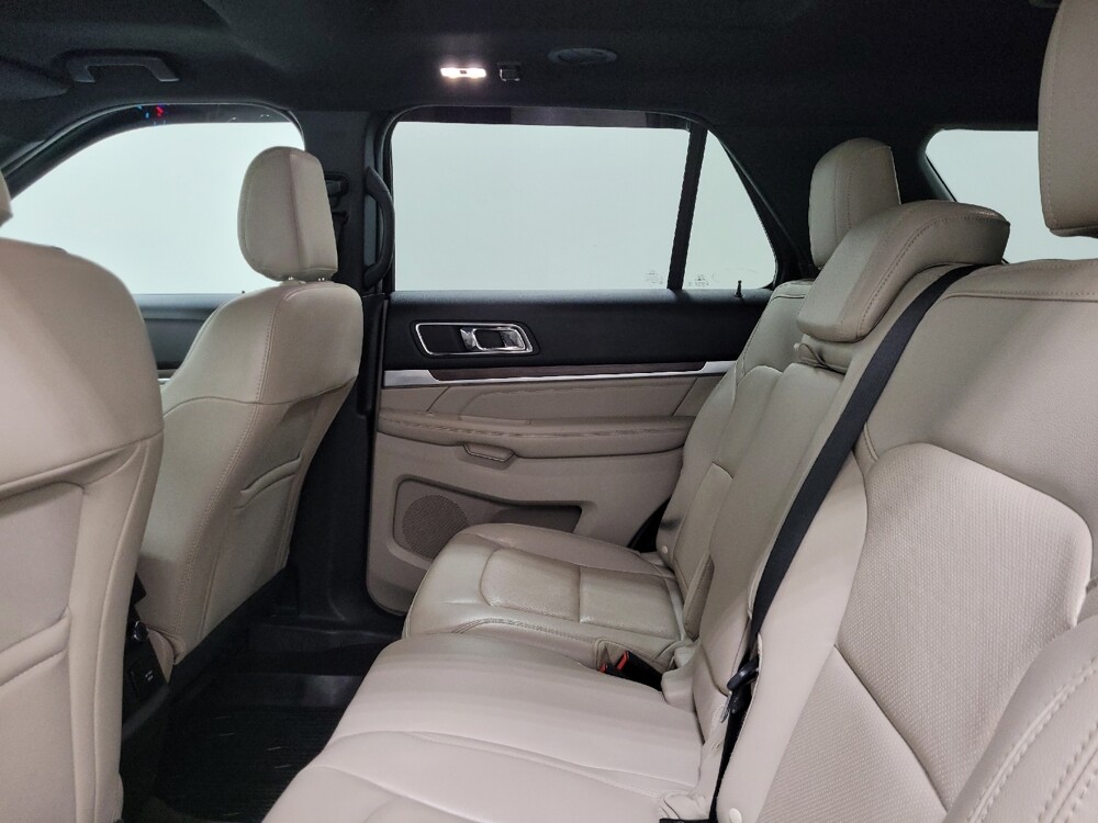 2018 Ford Explorer in Langhorne, PA 19047 - 18088095 18