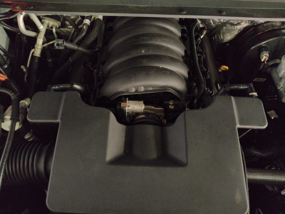 2015 Chevrolet Tahoe in Bradenton, FL 34207 - 18088099 30