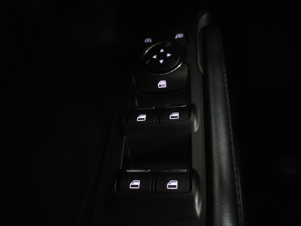 2018 Lincoln MKC in Union City, GA 30291 - 18088109 27