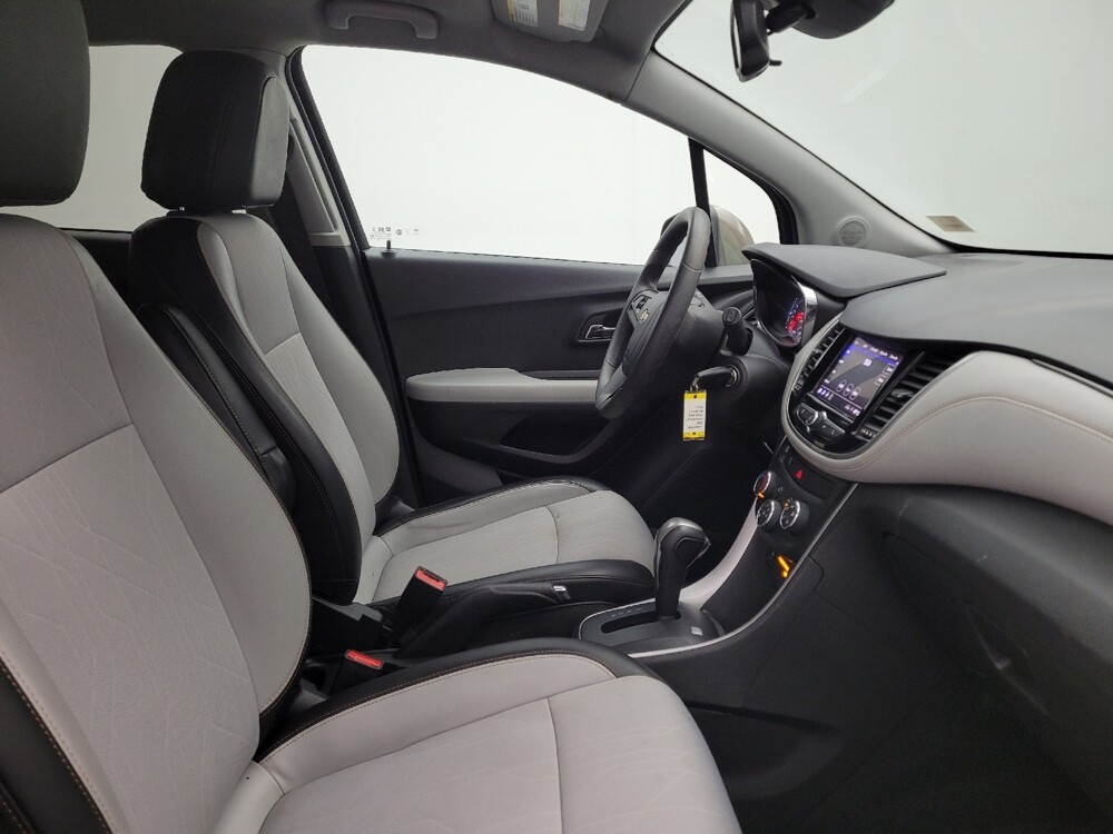 2022 Chevrolet Trax in Miamisburg, OH 45342 - 18088117 21