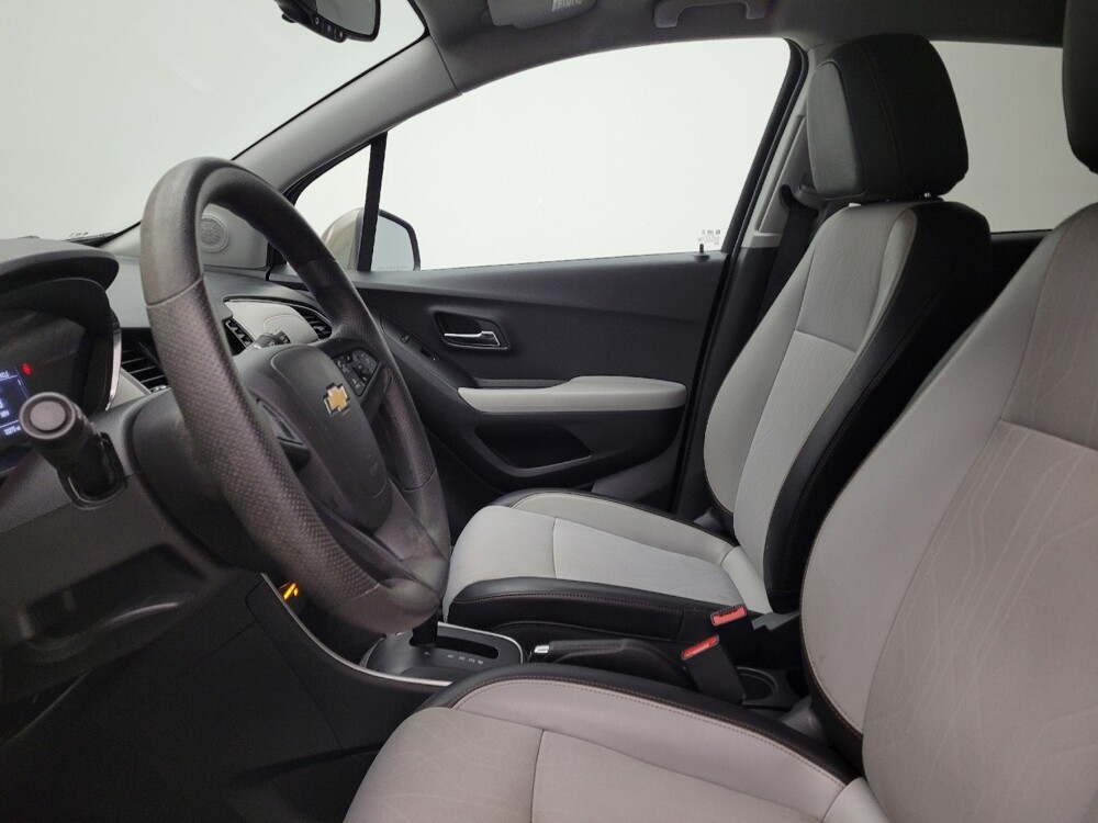 2022 Chevrolet Trax in Miamisburg, OH 45342 - 18088117 17