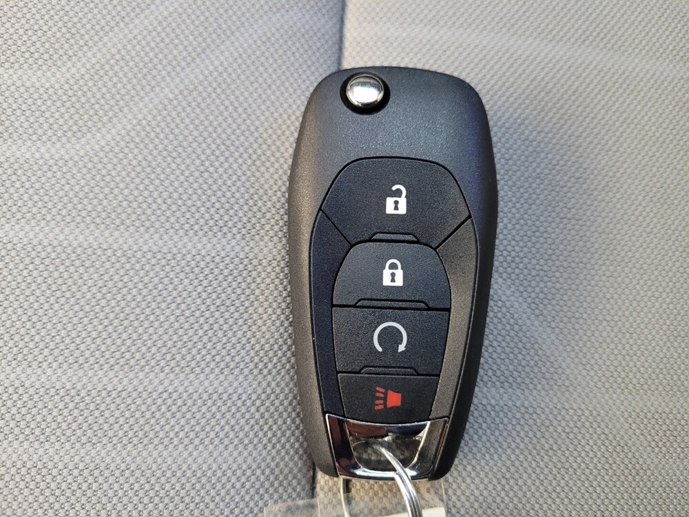 2022 Chevrolet Trax in Miamisburg, OH 45342 - 18088117 32