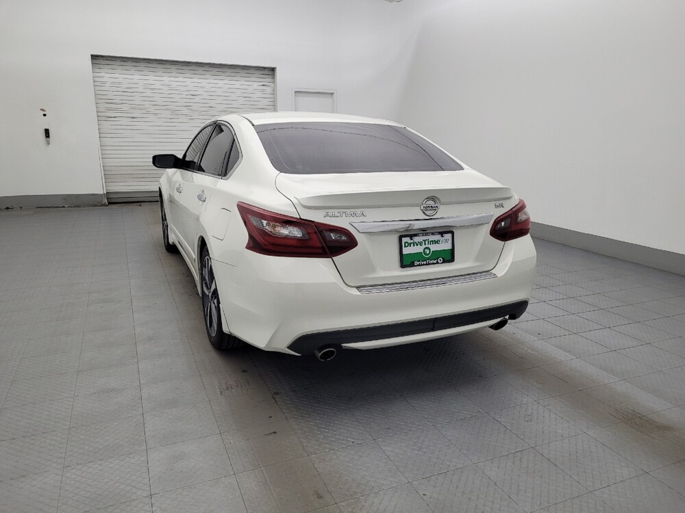 2017 Nissan Altima in Bradenton, FL 34207 - 18088121 6