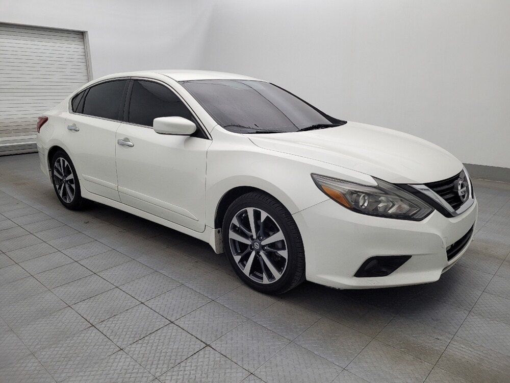 2017 Nissan Altima in Bradenton, FL 34207 - 18088121 11