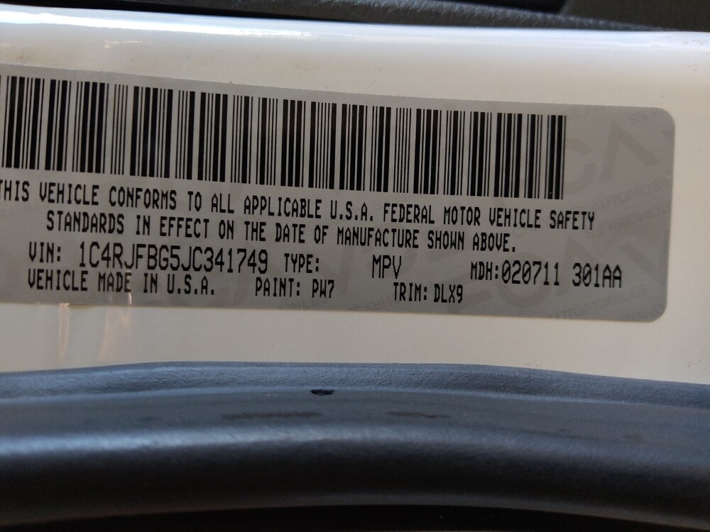 2018 Jeep Grand Cherokee in Glendale, AZ 85301 - 18088124 33