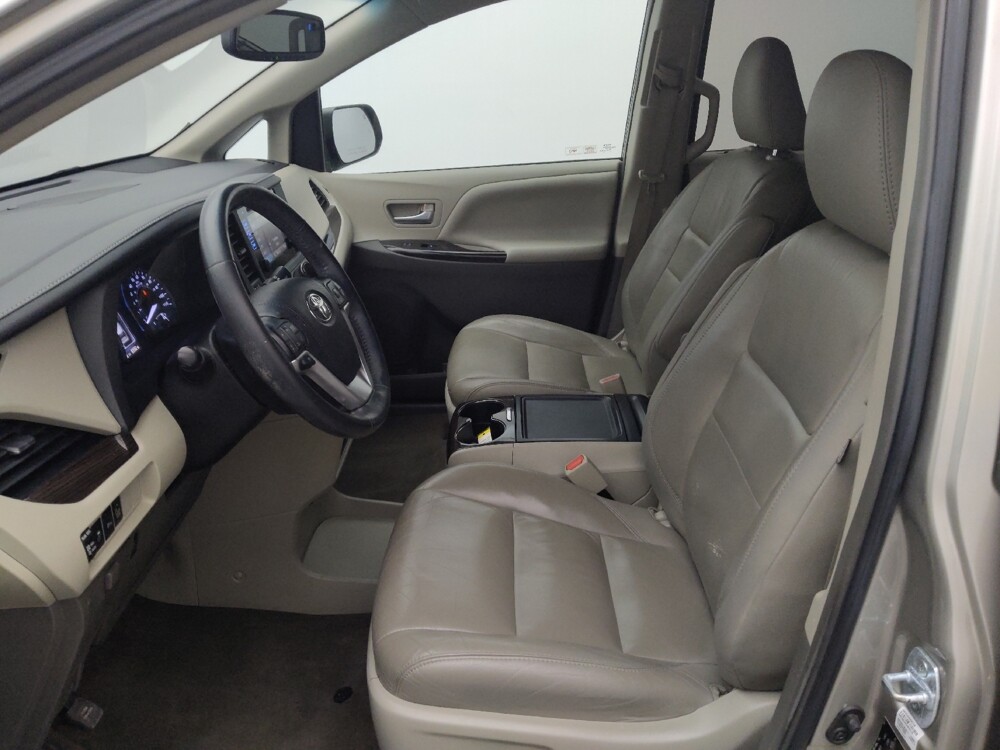 2017 Toyota Sienna in Live Oak, TX 78233 - 18088130 17