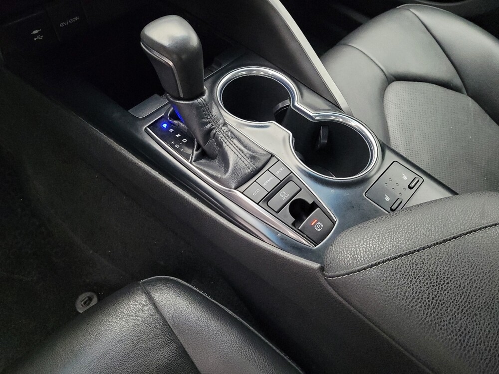 2018 Toyota Camry in Hialeah, FL 33014 - 18088138 26