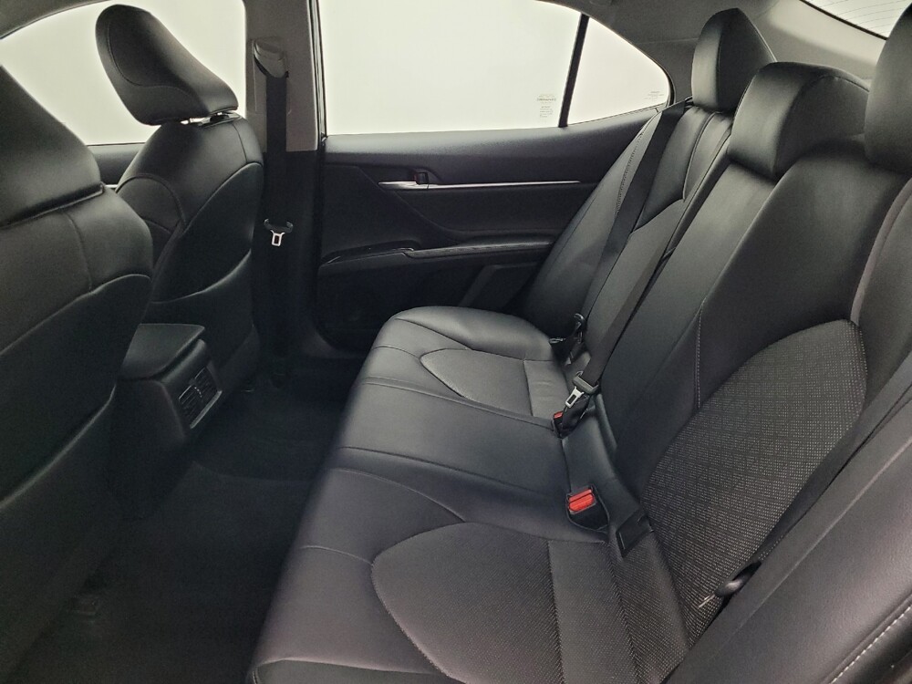 2018 Toyota Camry in Hialeah, FL 33014 - 18088138 18