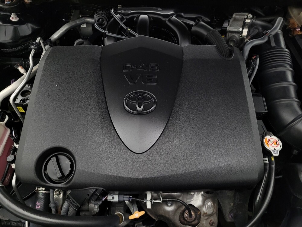 2018 Toyota Camry in Hialeah, FL 33014 - 18088138 30