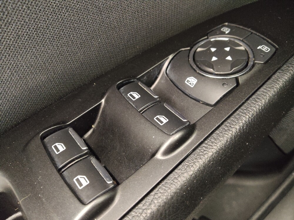 2018 Ford Fusion in Houston, TX 77074 - 18088143 27