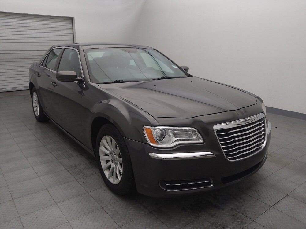 2014 Chrysler 300 in Corpus Christi, TX 78412 - 18088144 13