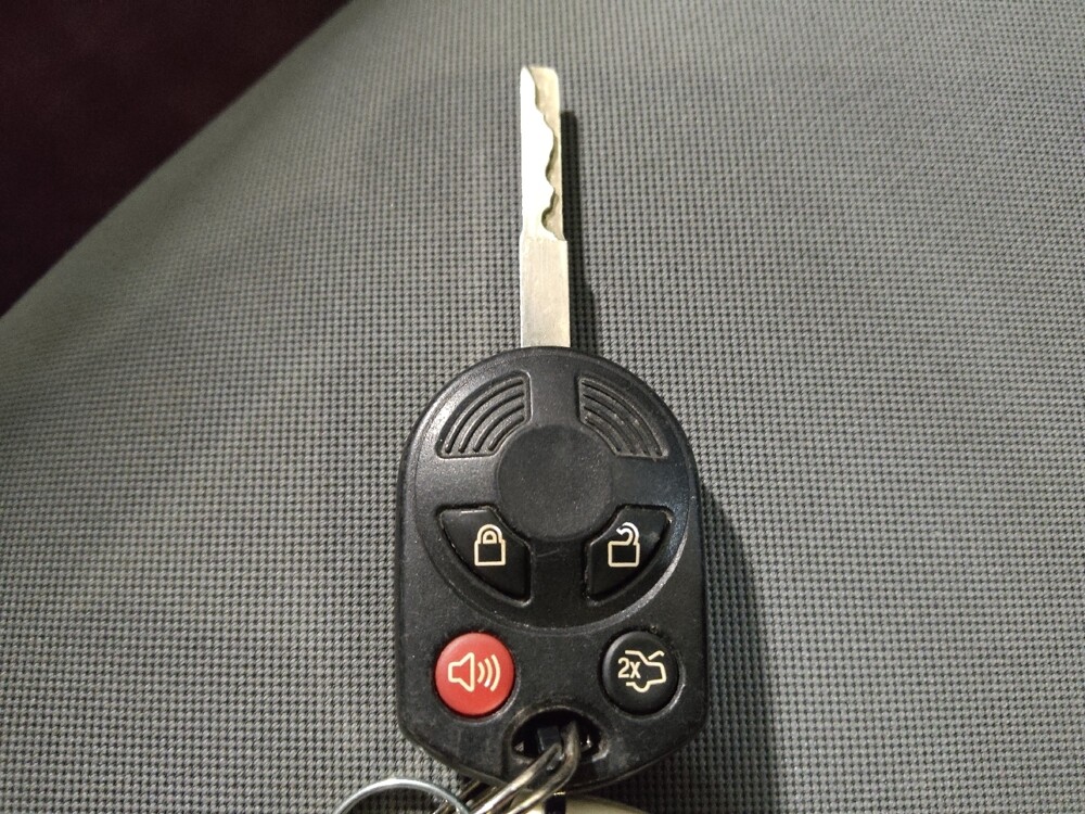 2016 Ford C-MAX in Round Rock, TX 78664 - 18088177 32