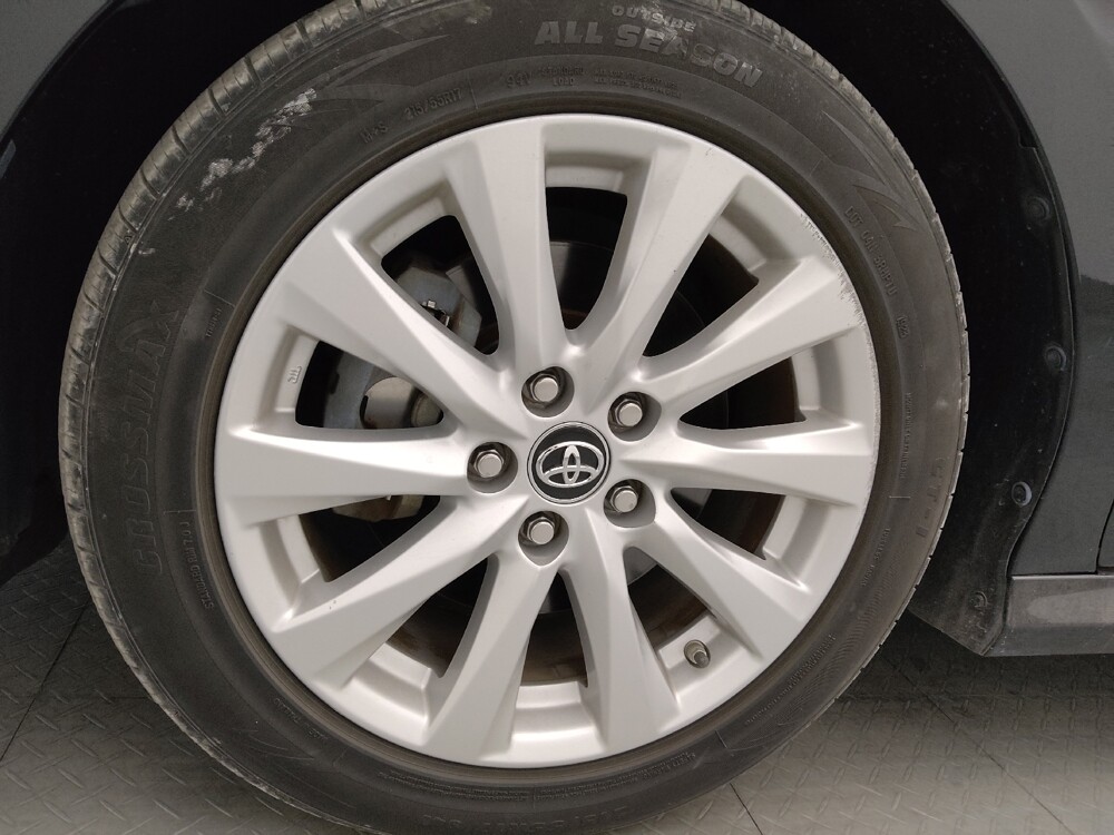 2018 Toyota Camry in Bradenton, FL 34207 - 18088189 31