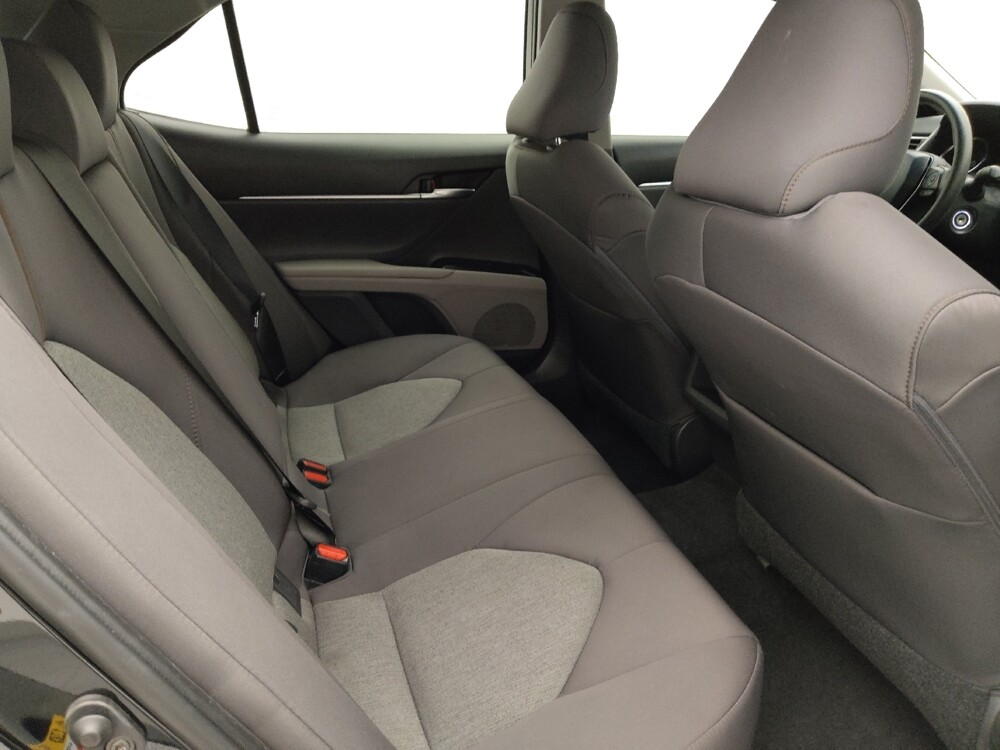 2018 Toyota Camry in Bradenton, FL 34207 - 18088189 19