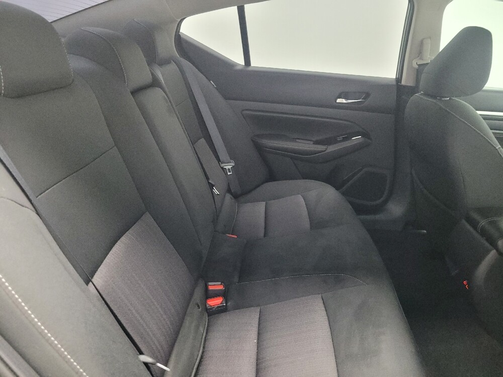 2021 Nissan Altima in Las Vegas, NV 89104 - 18088198 19