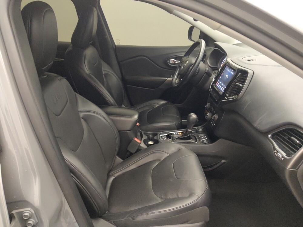 2019 Jeep Cherokee in Houston, TX 77060 - 18088205 21