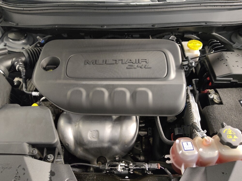 2019 Jeep Cherokee in Houston, TX 77060 - 18088205 30