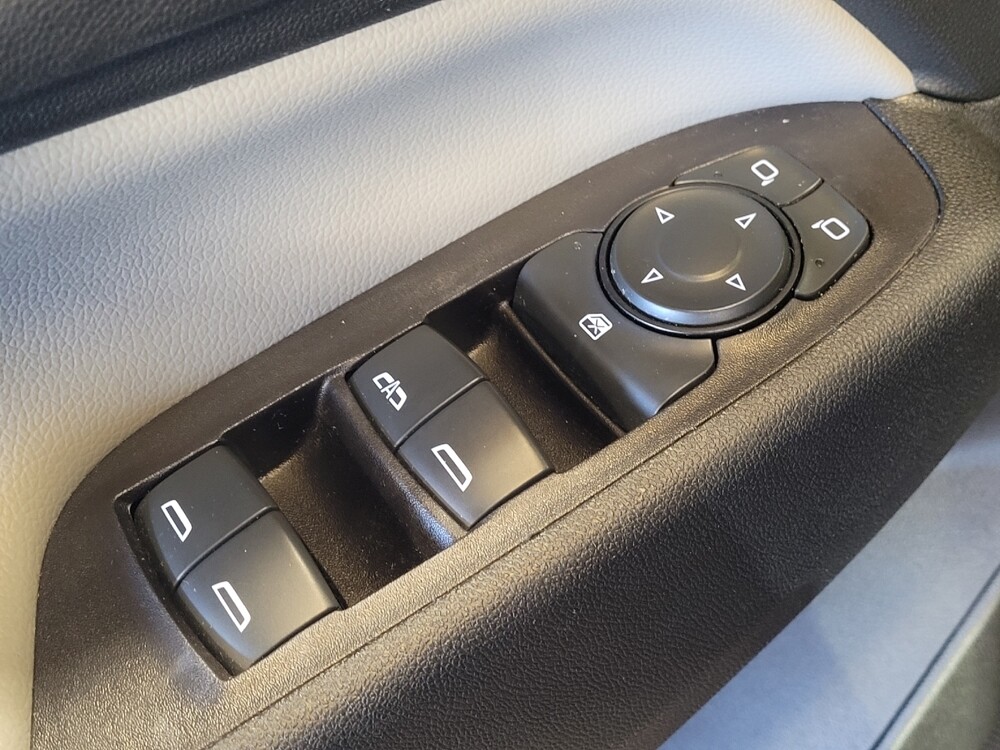 2021 Chevrolet Equinox in Orlando, FL 32808 - 18088208 27