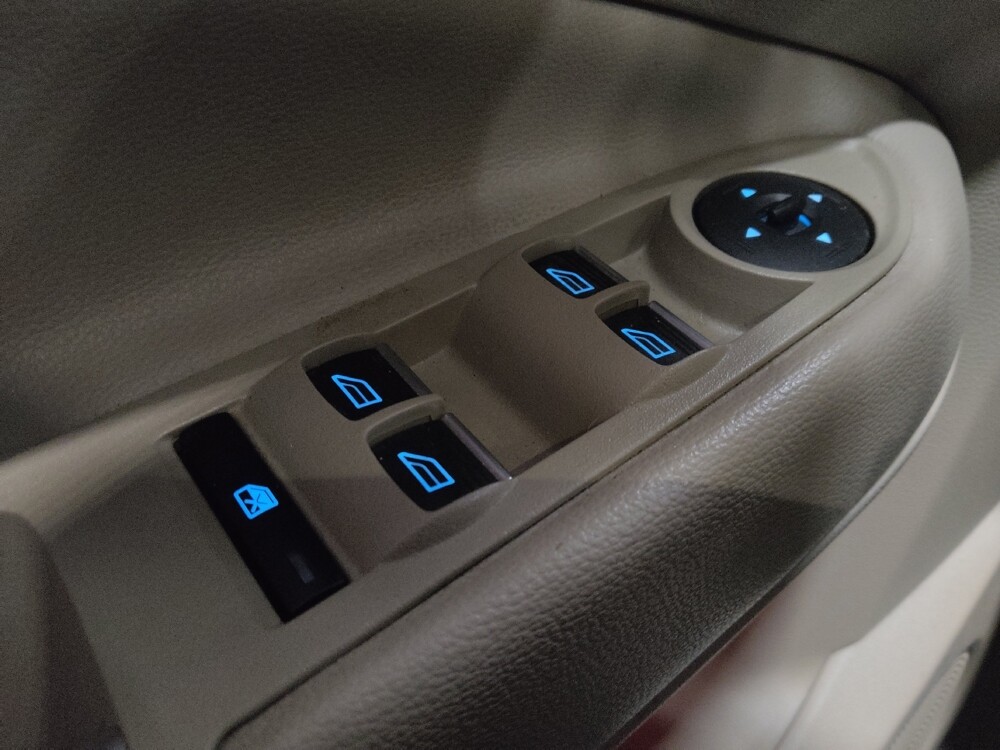 2017 Ford Escape in Ocala, FL 34471 - 18088215 27